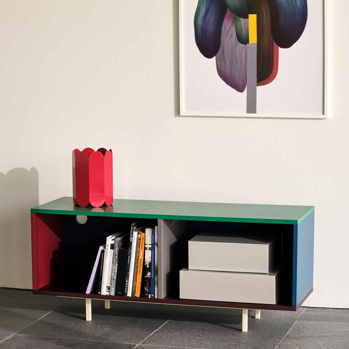 colour_cabinet_floor_m.jpg