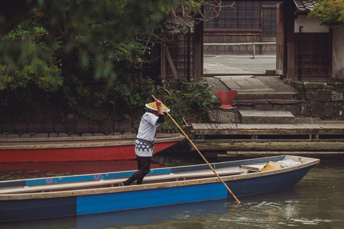 船頭とセブンチェア