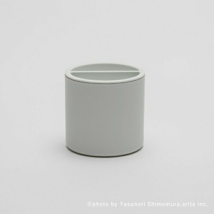 SF（ShigekiFujishiro）ContainerSWhite